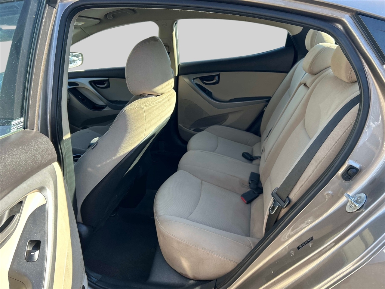 Hyundai Elantra  2016