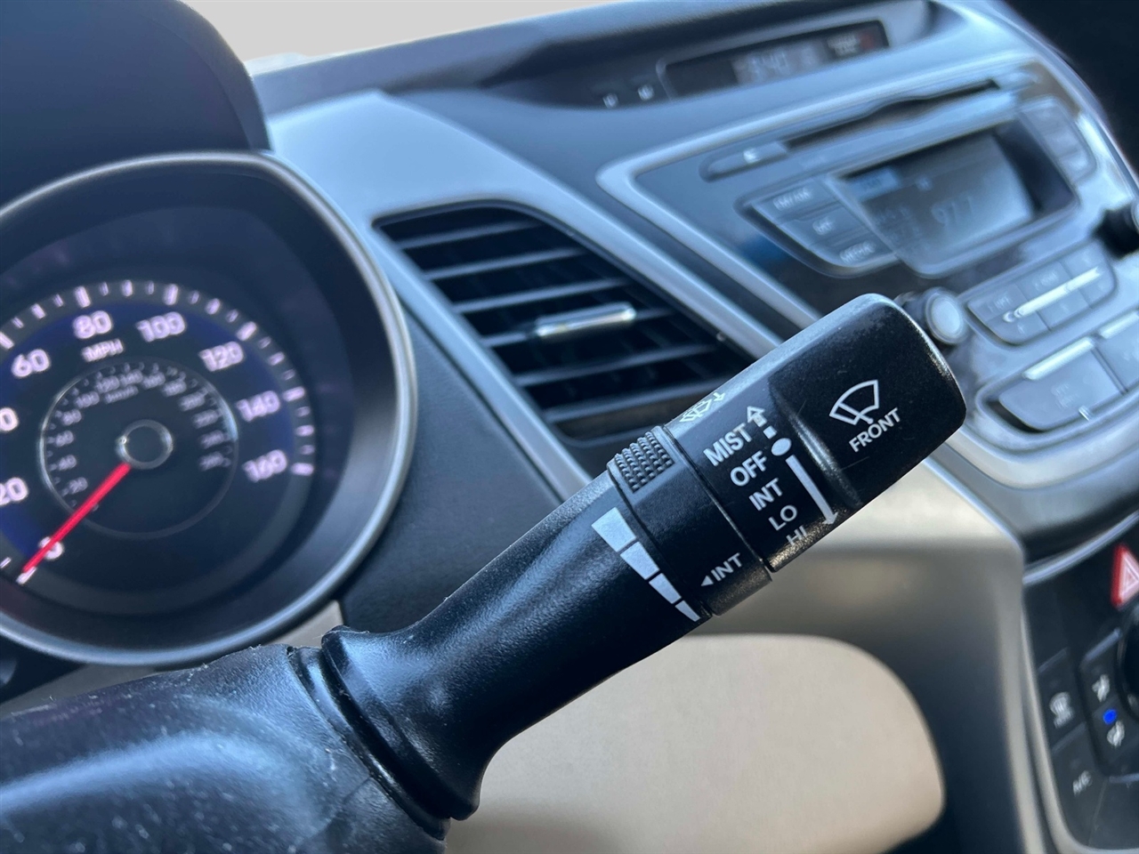 Hyundai Elantra  2016