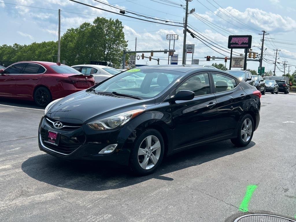 Hyundai Elantra  2012