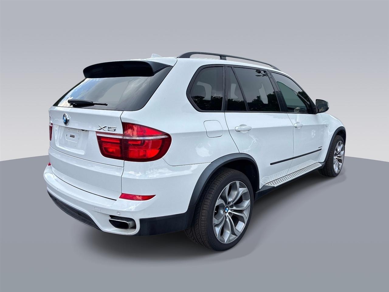 BMW X5 AWD 4dr 50i 2012