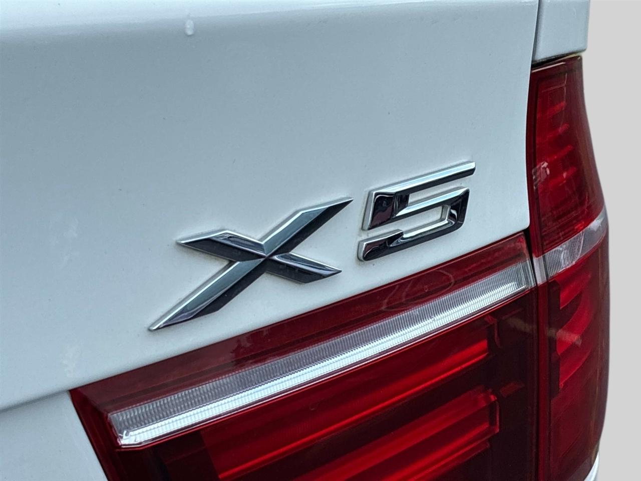 BMW X5 AWD 4dr 50i 2012