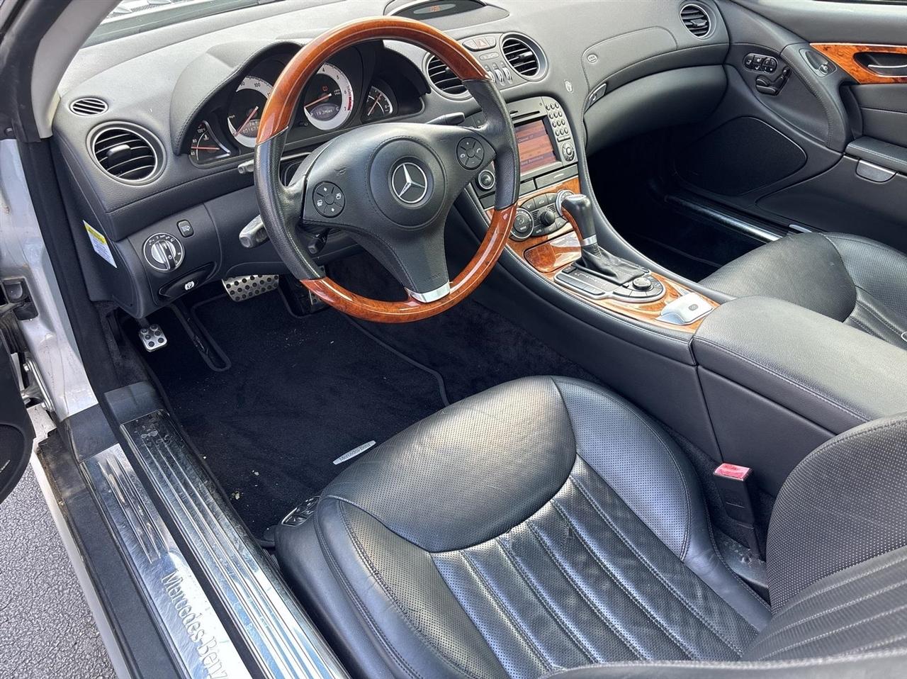 Mercedes-Benz SL-Class  2009