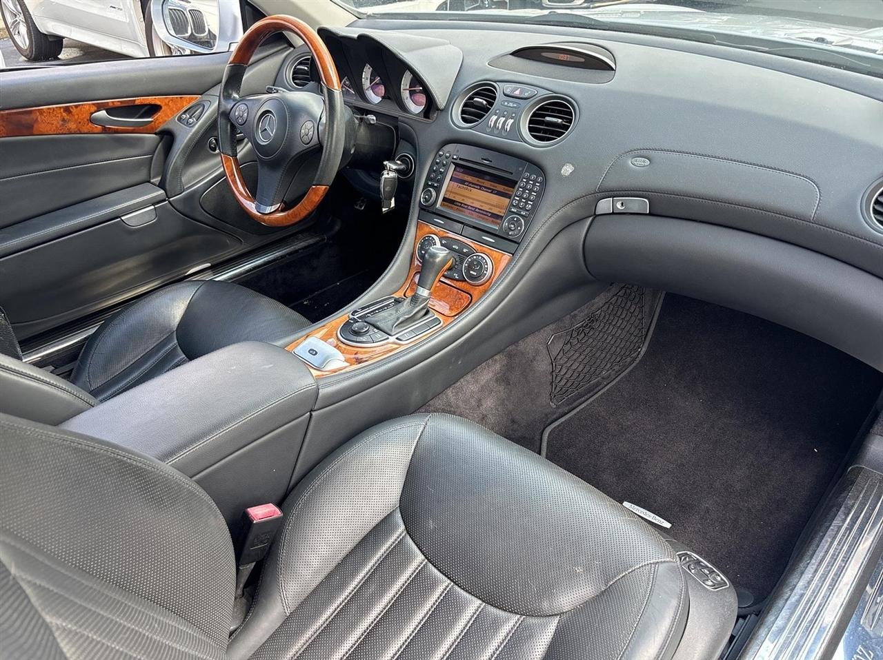 Mercedes-Benz SL-Class  2009