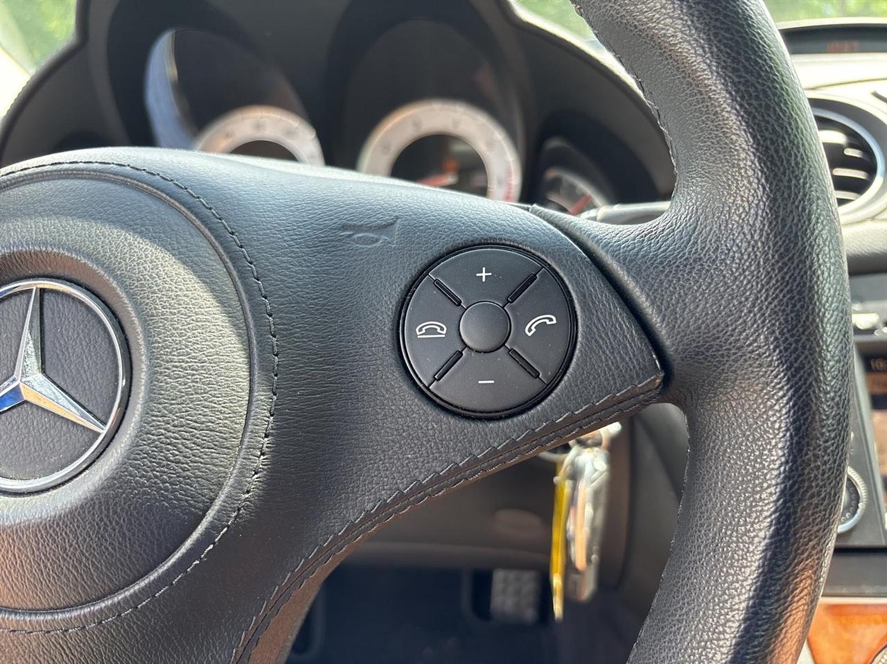 Mercedes-Benz SL-Class  2009