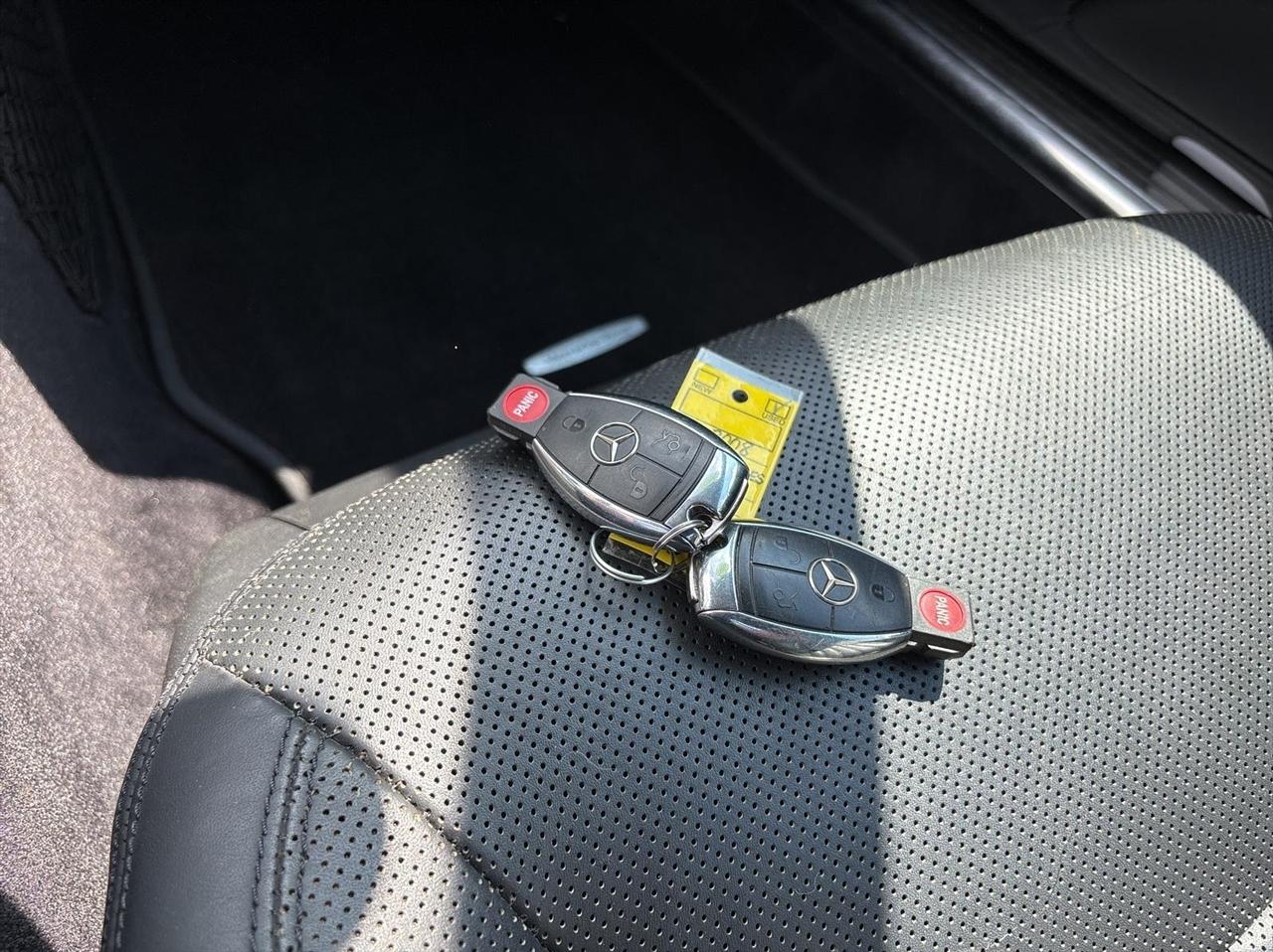 Mercedes-Benz SL-Class  2009