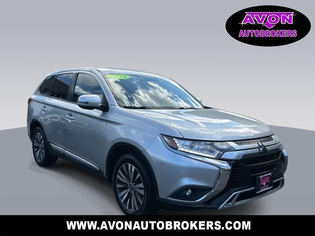Mitsubishi Outlander  2019