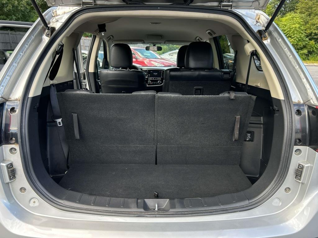 Mitsubishi Outlander  2019