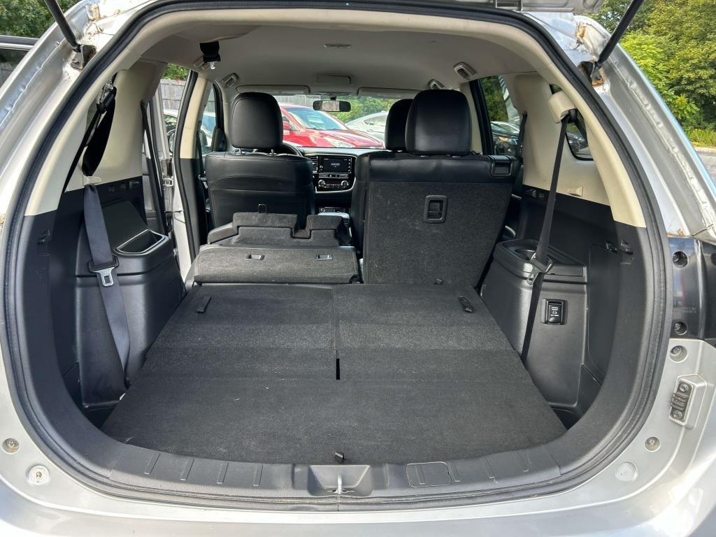 Mitsubishi Outlander  2019