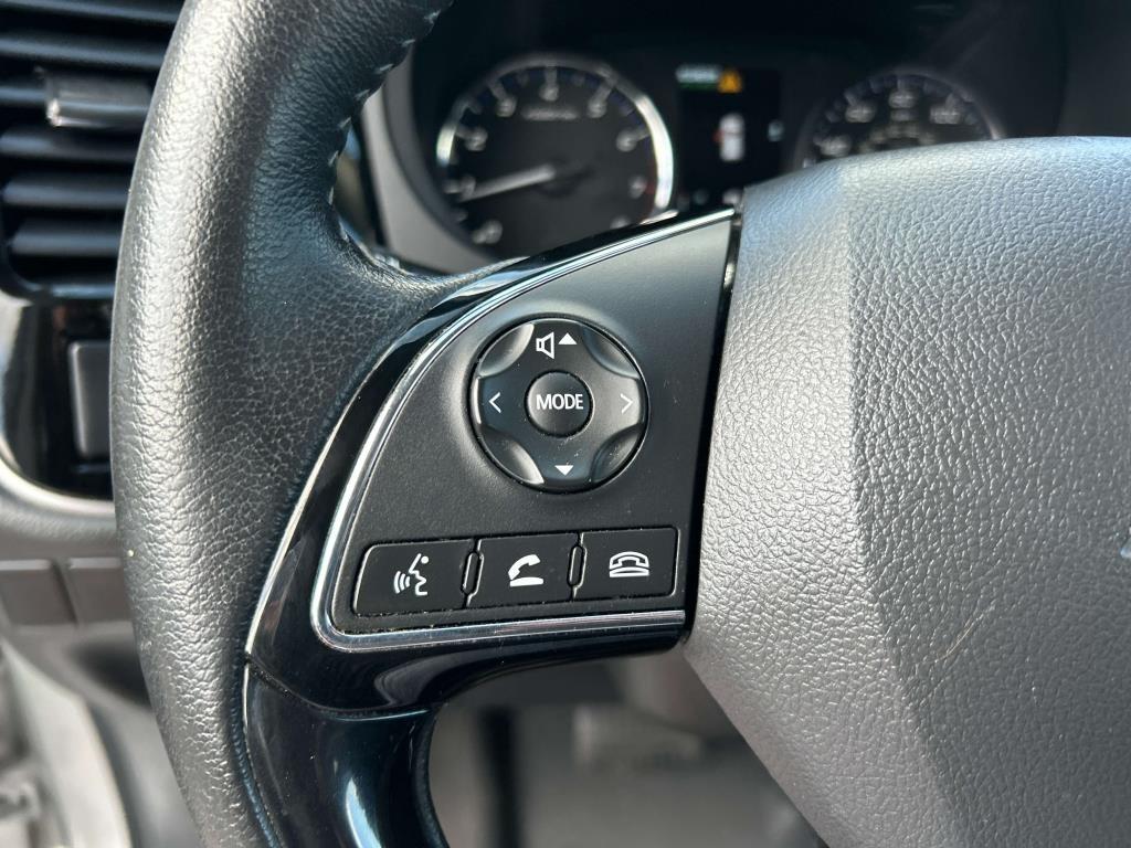 Mitsubishi Outlander  2019