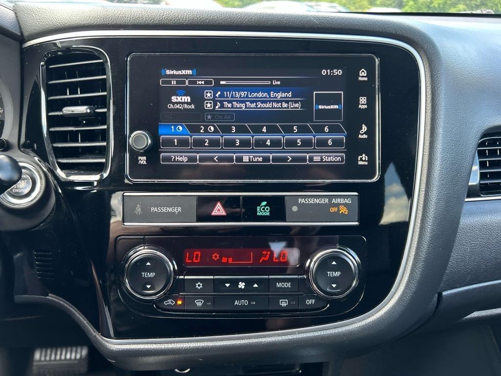 Mitsubishi Outlander  2019