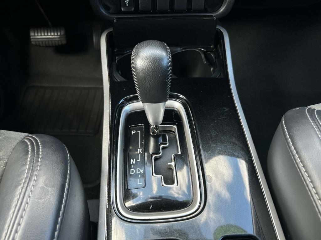 Mitsubishi Outlander  2019