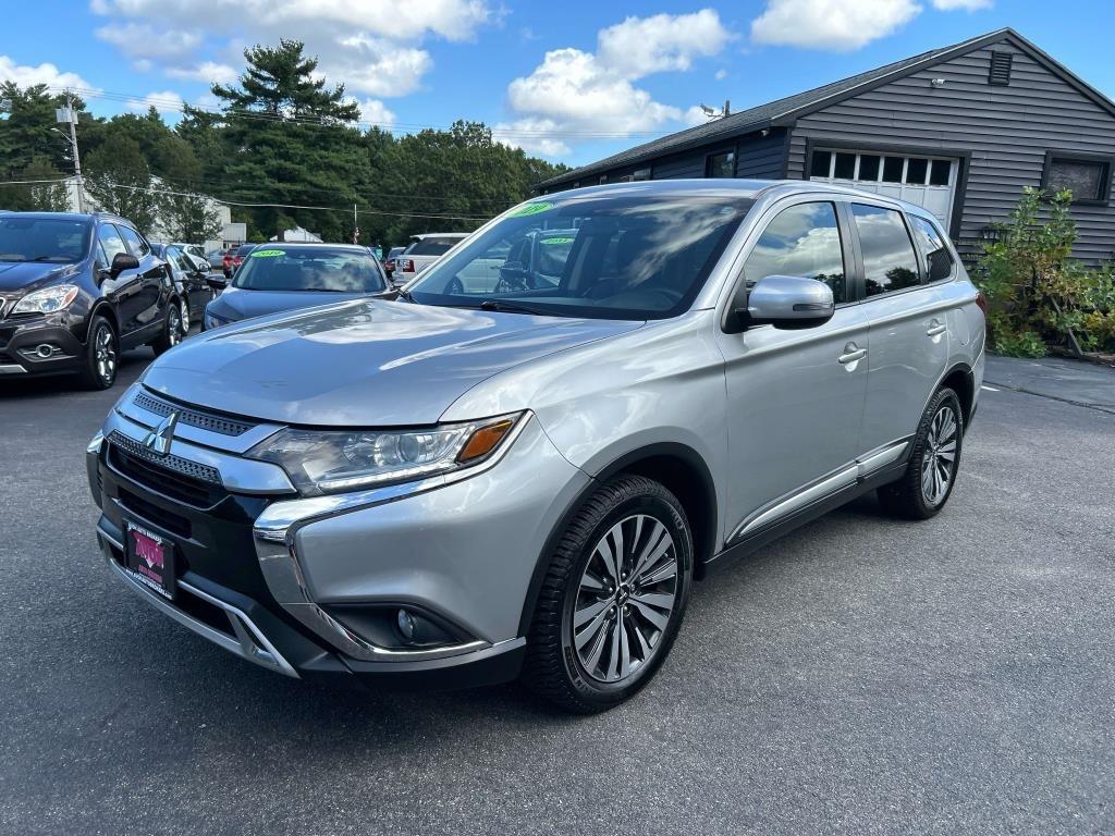 Mitsubishi Outlander  2019