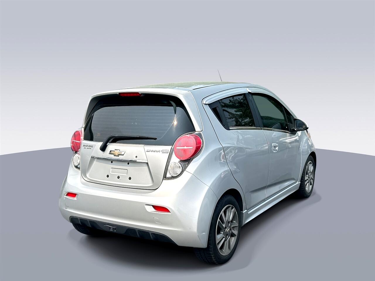 2015 Chevrolet Spark EV LT photo 3