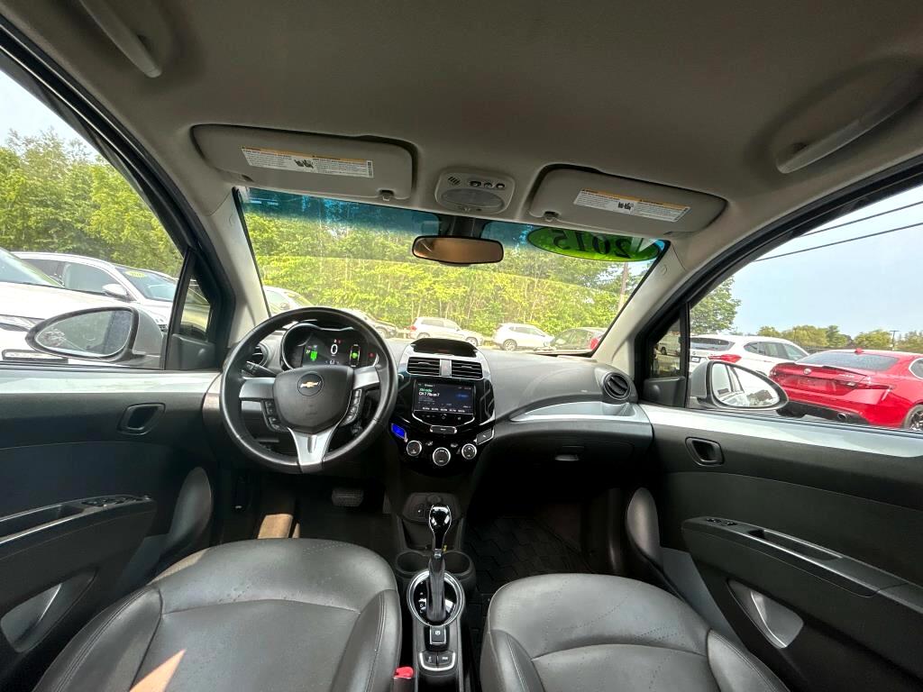 2015 Chevrolet Spark EV LT photo 10