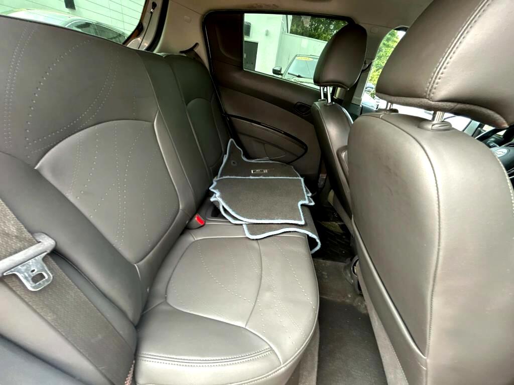2015 Chevrolet Spark EV LT photo 11