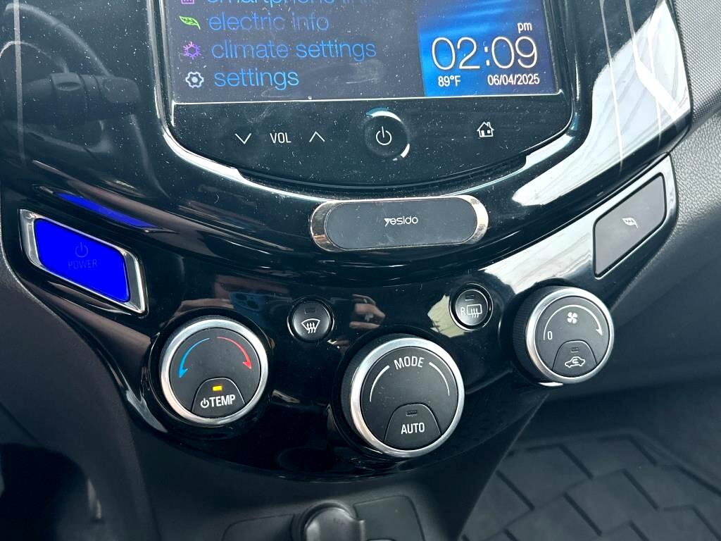2015 Chevrolet Spark EV LT photo 22