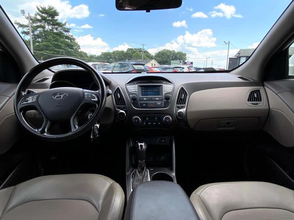 2015 Hyundai Tucson SE photo 10