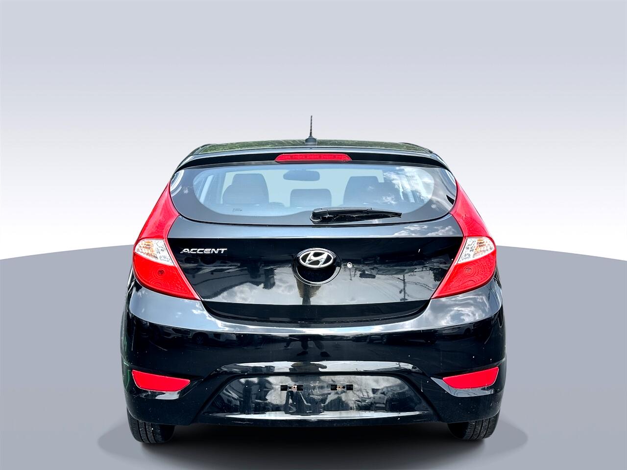2015 Hyundai Accent GS photo 4