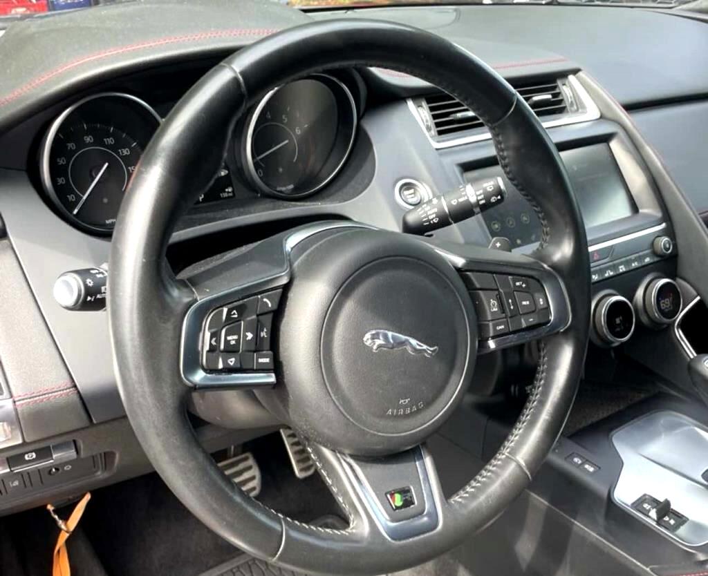 2018 Jaguar E-PACE P250 First Edition photo 3