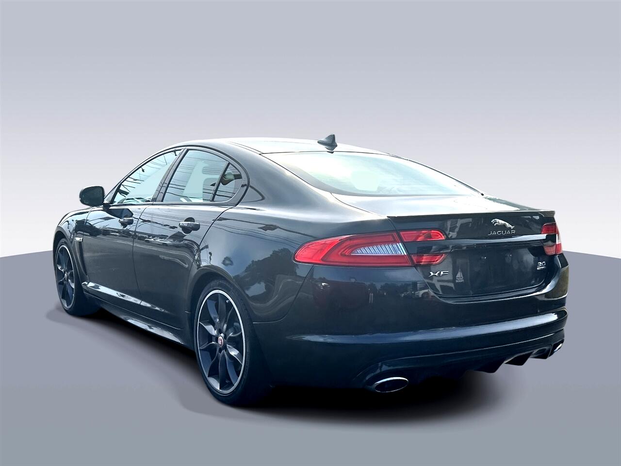 2015 Jaguar XF 3.0 AWD photo 3