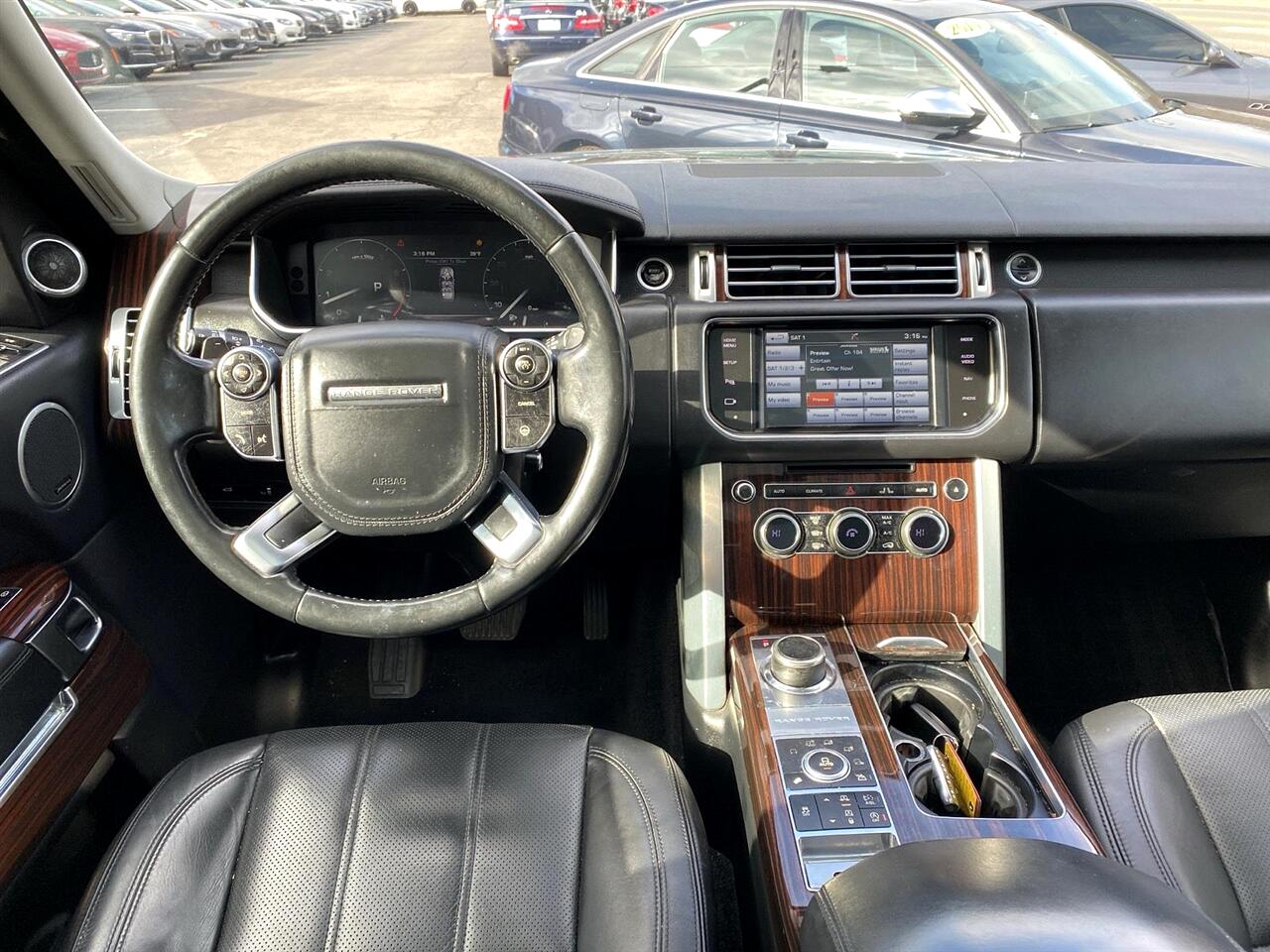 2014 Land Rover Range Rover HSE photo 9