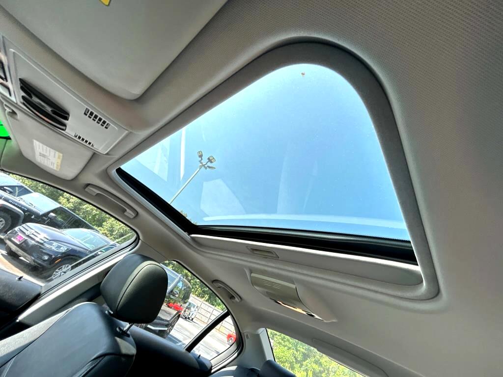 2011 Bmw 328i xDrive SULEV photo 17