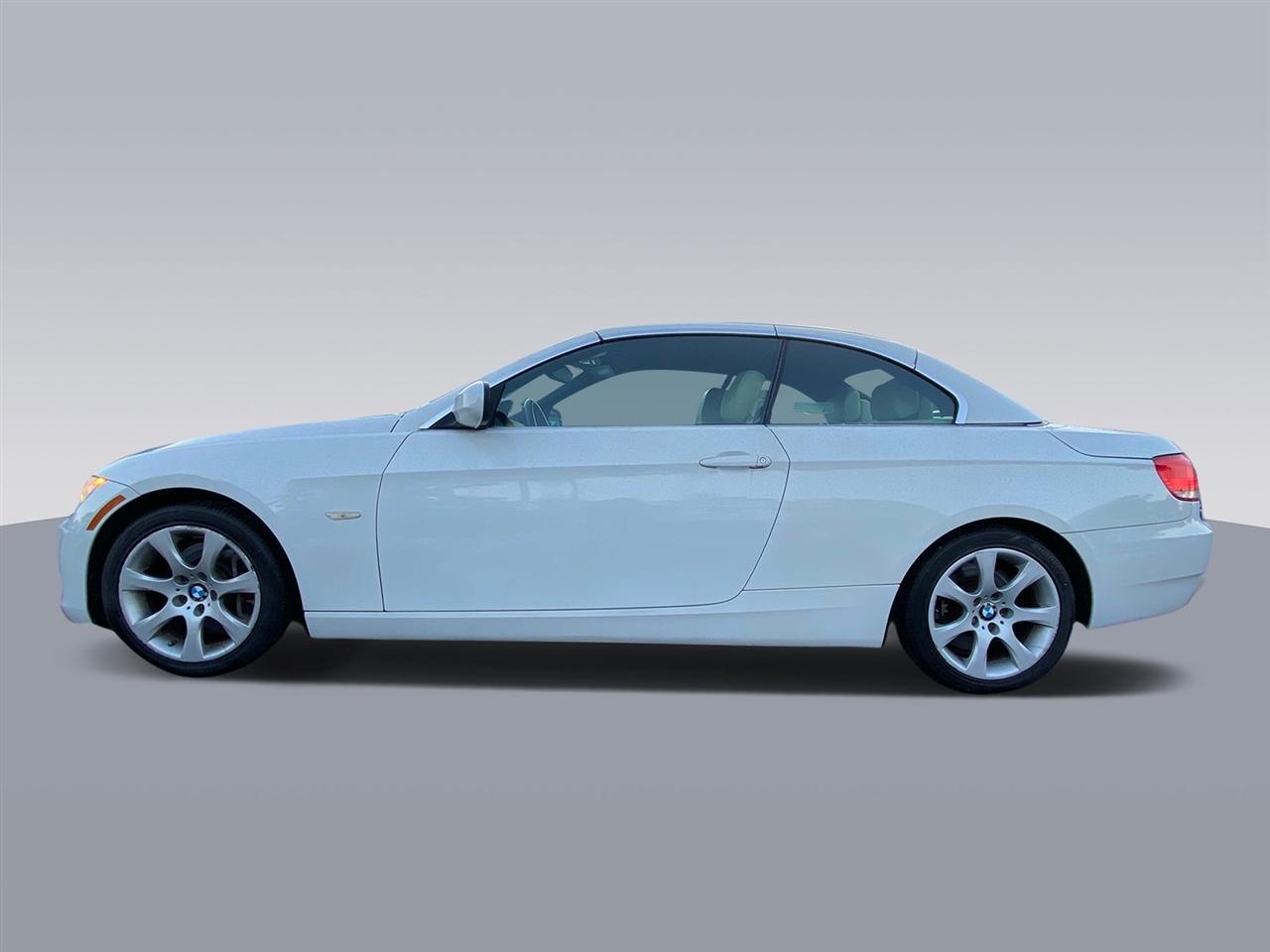 BMW 3-Series  2010