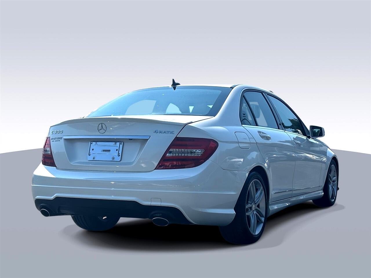 2012 Mercedes Benz C 300 Luxury Sedan photo 3