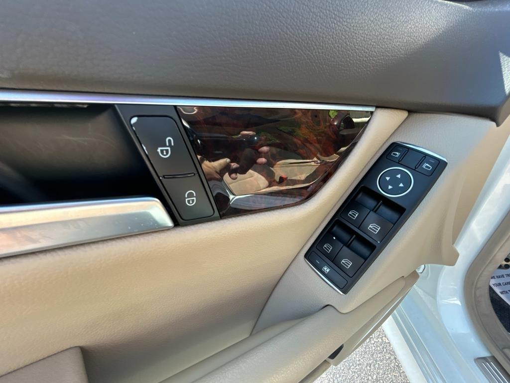 Mercedes-Benz C-Class  2012