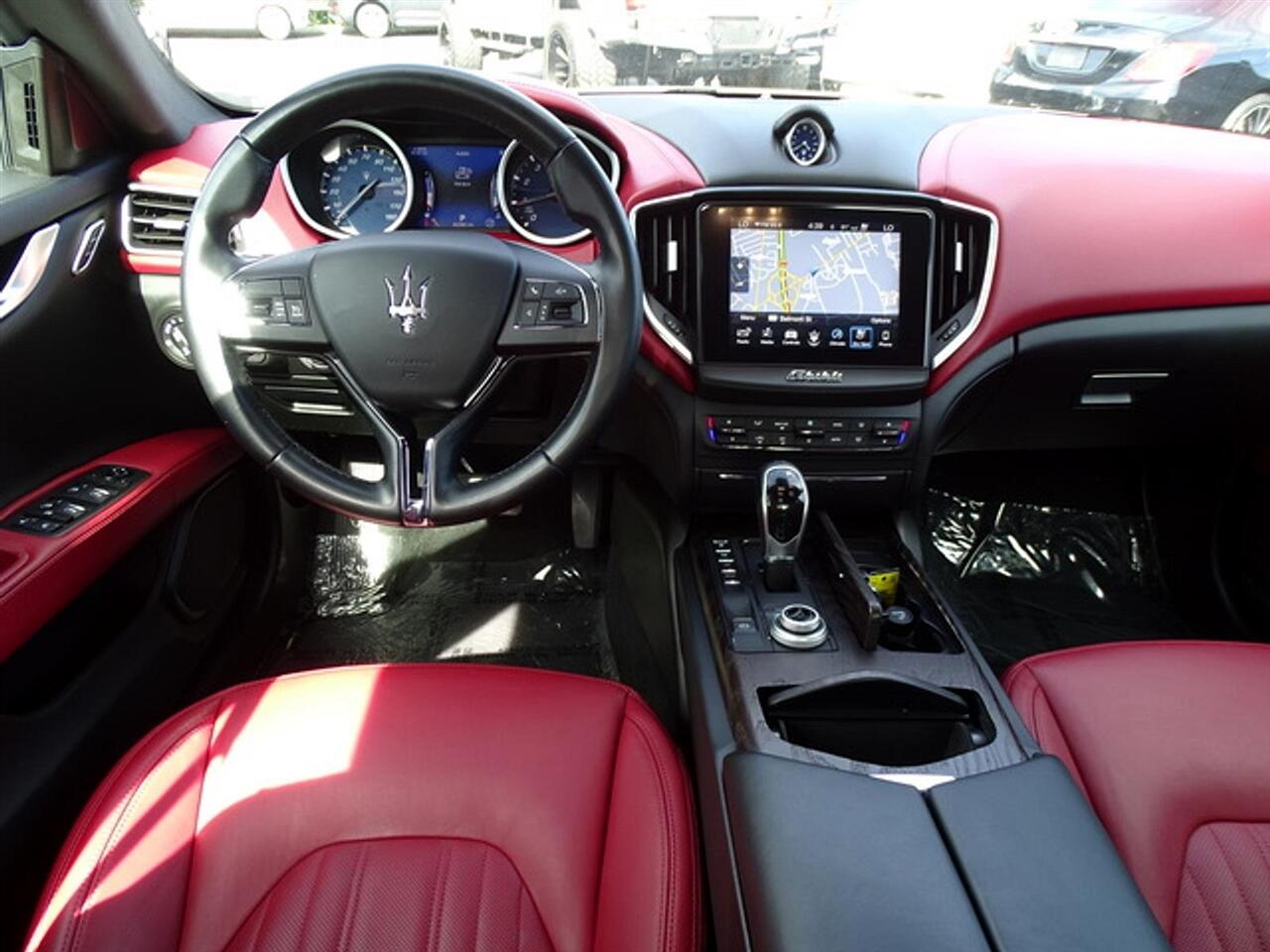 2018 Maserati Ghibli S Q4 photo 8