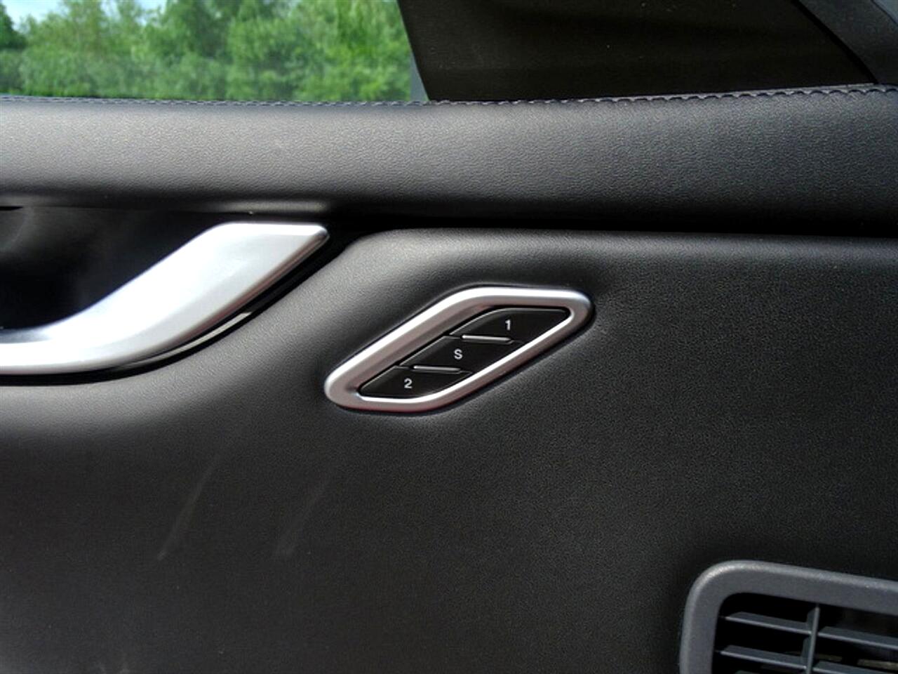 2018 Maserati Ghibli S Q4 photo 25