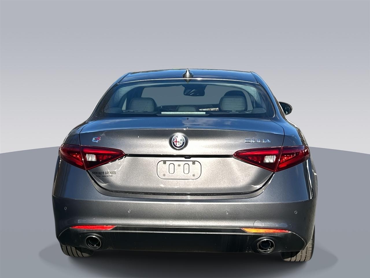 Alfa Romeo Giulia  2017