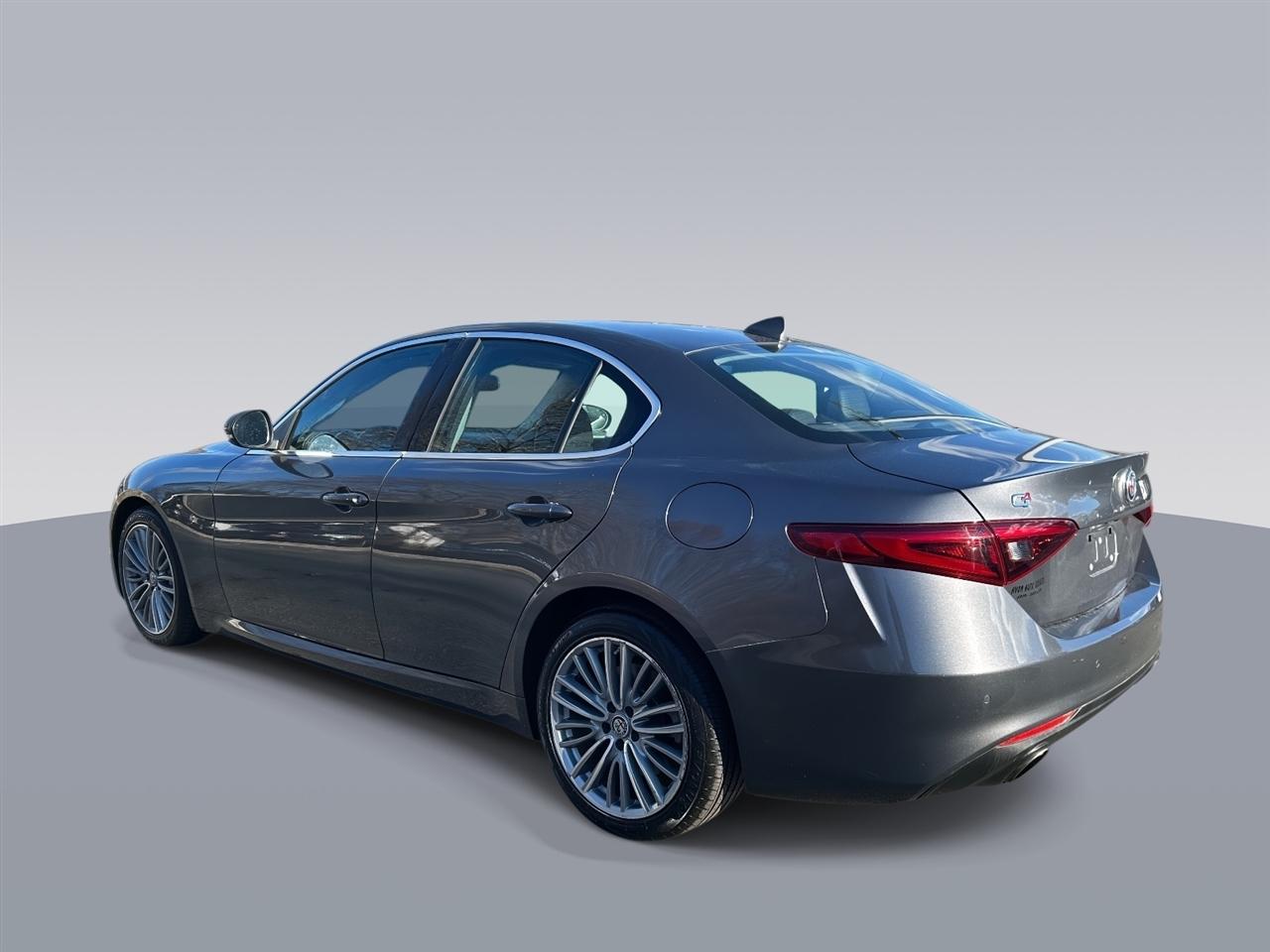 Alfa Romeo Giulia  2017