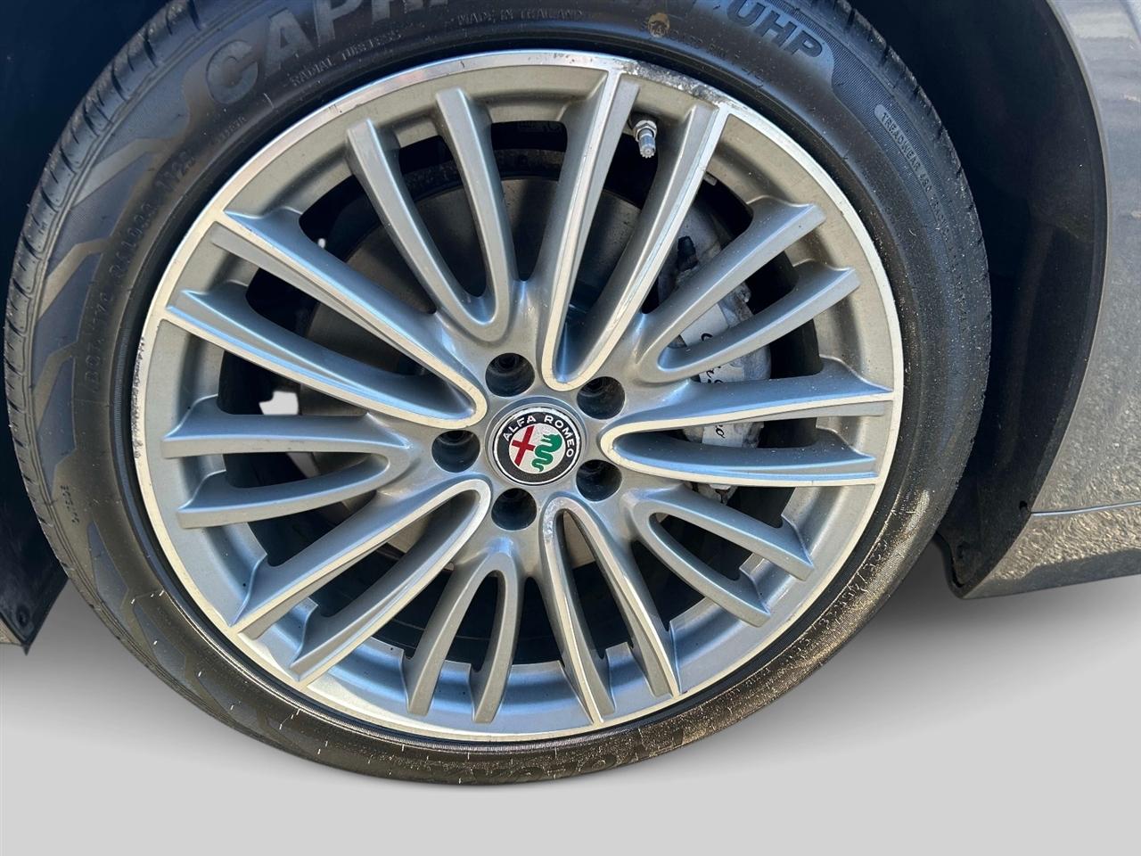 Alfa Romeo Giulia  2017