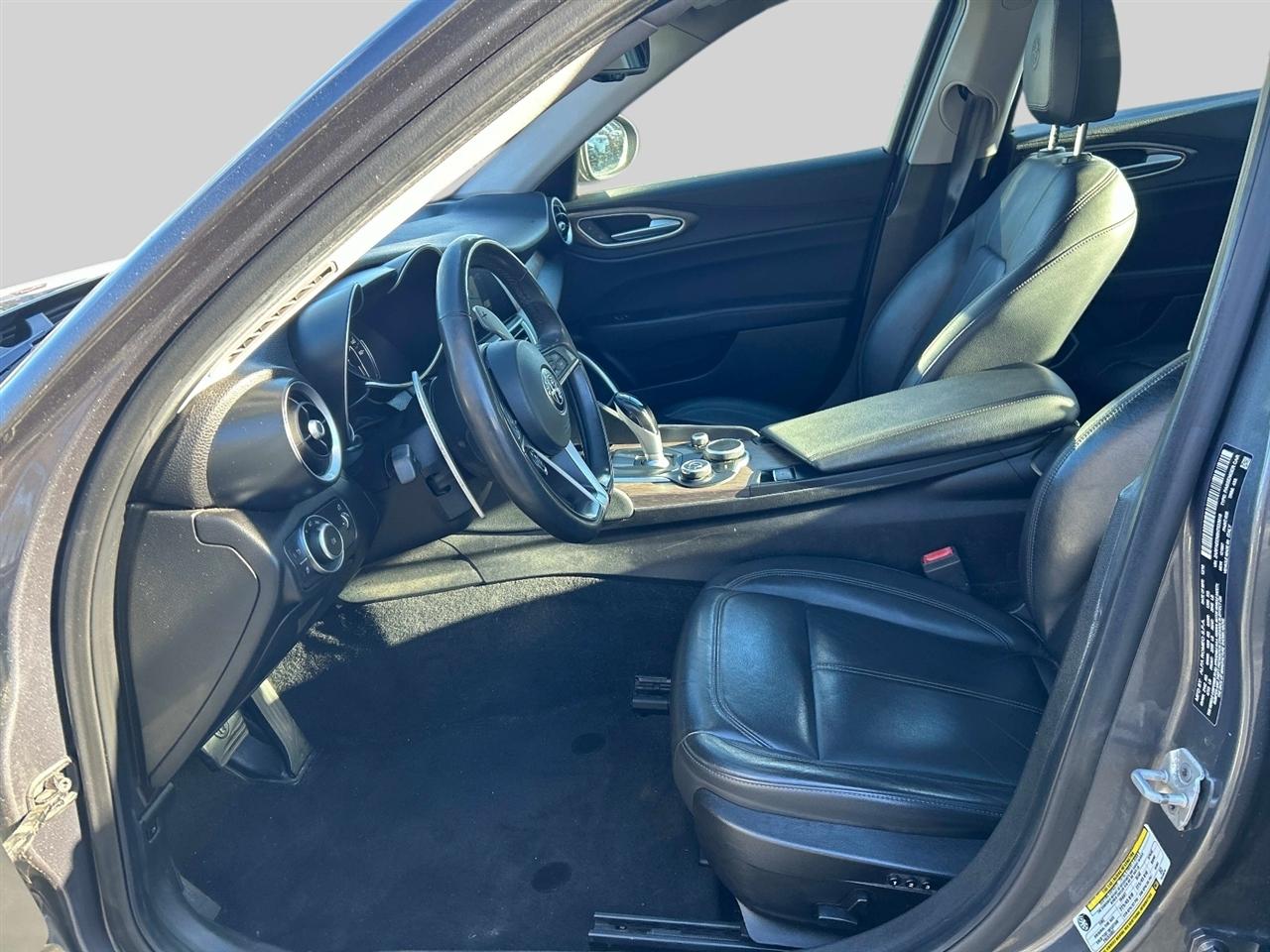 Alfa Romeo Giulia  2017