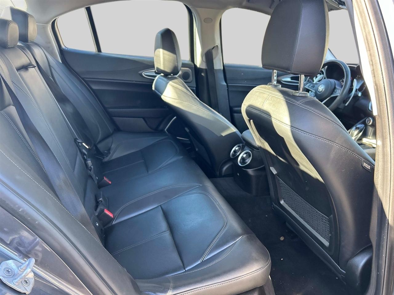 Alfa Romeo Giulia  2017