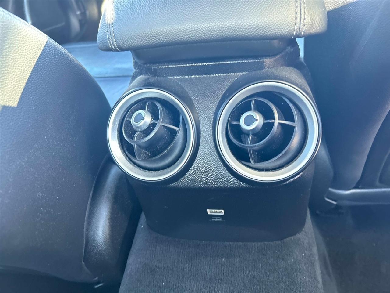 Alfa Romeo Giulia  2017