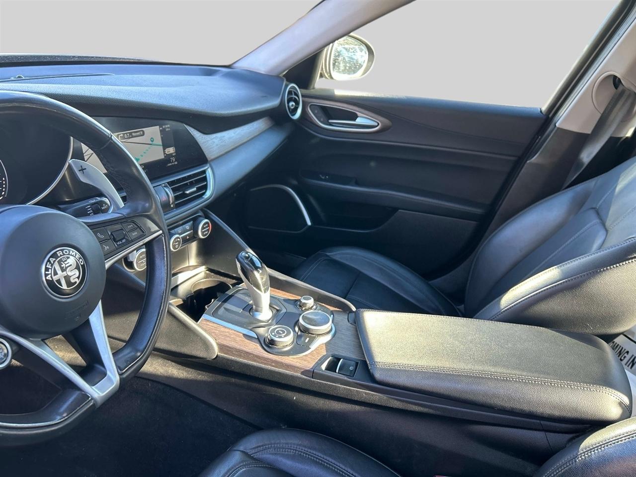 Alfa Romeo Giulia  2017