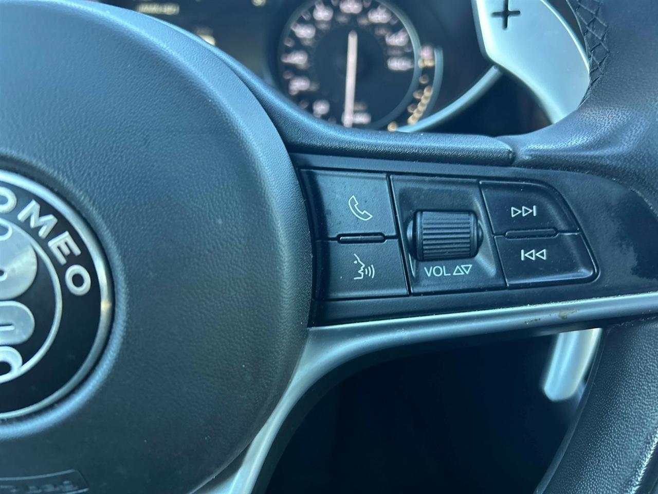 Alfa Romeo Giulia  2017