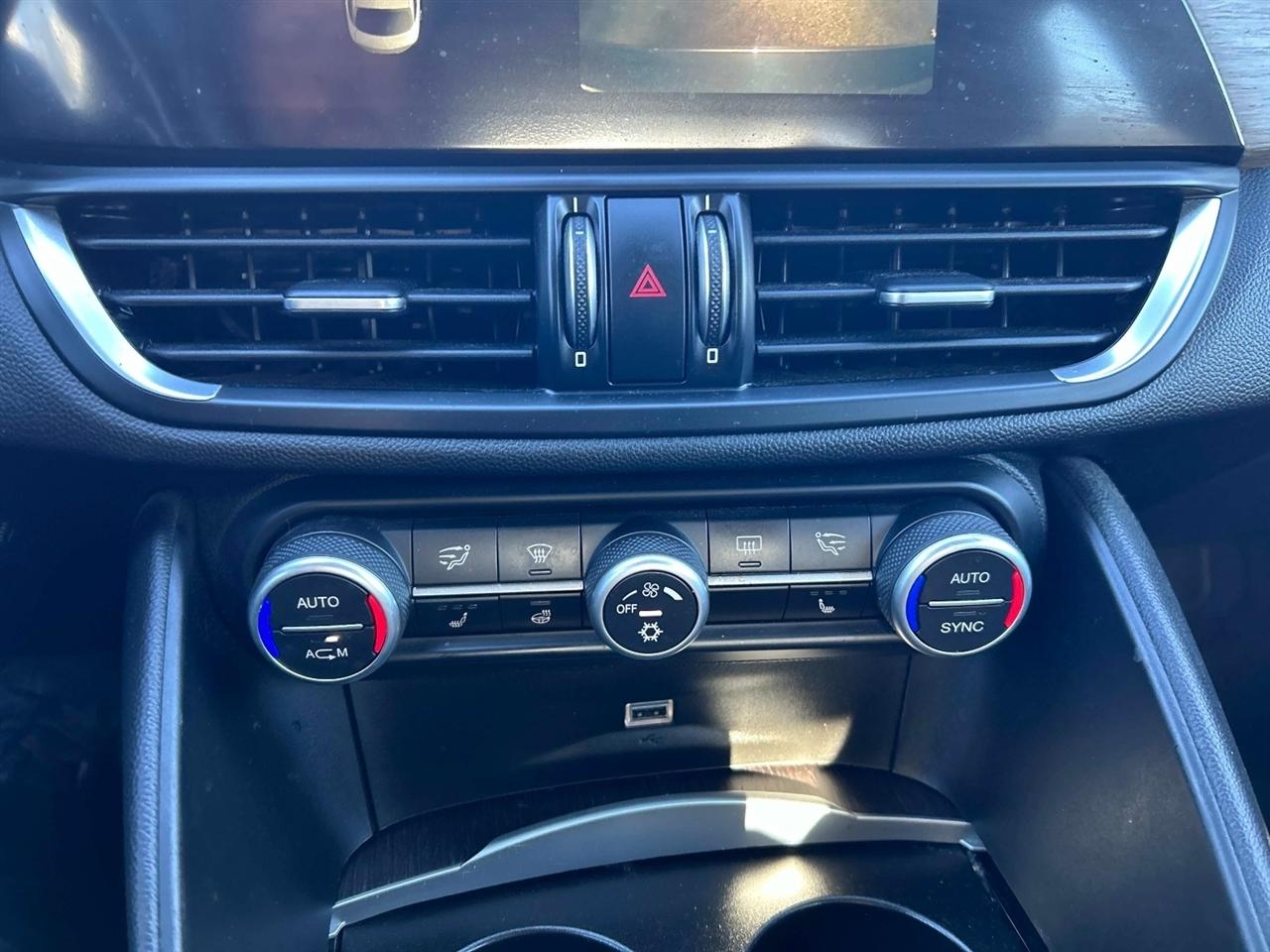 Alfa Romeo Giulia  2017