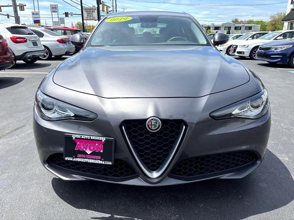 2019 Alfa Romeo Giulia photo 29