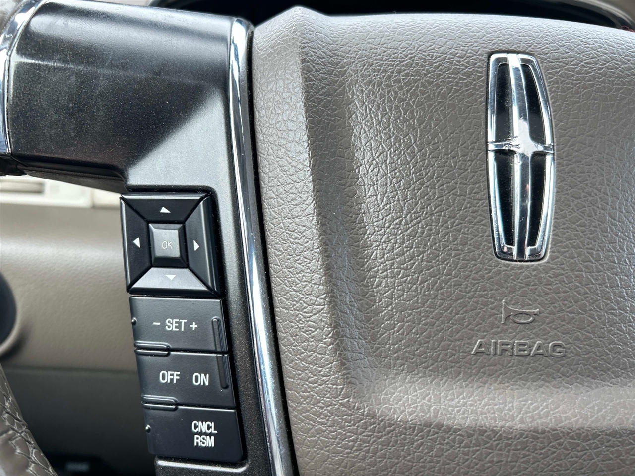 Lincoln Navigator  2015