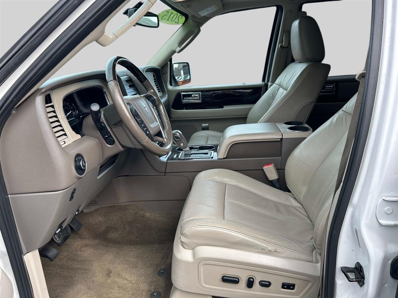 Lincoln Navigator  2015