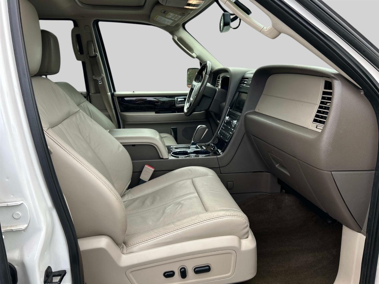 Lincoln Navigator  2015