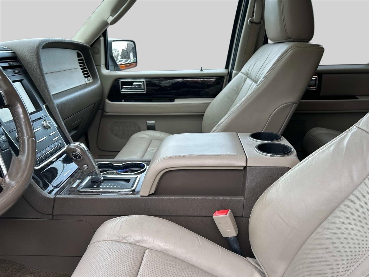 Lincoln Navigator  2015