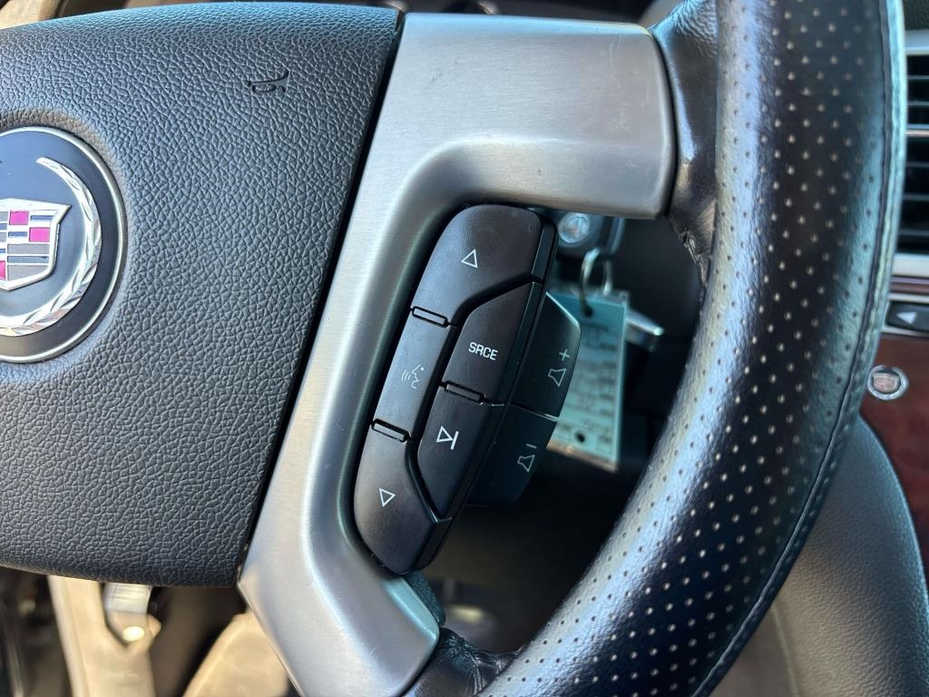 2008 Cadillac Escalade AWD 4dr