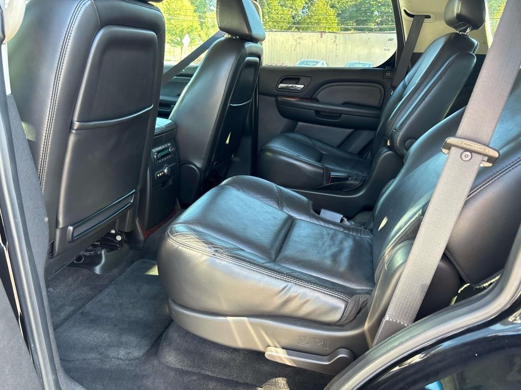 Cadillac Escalade  2008