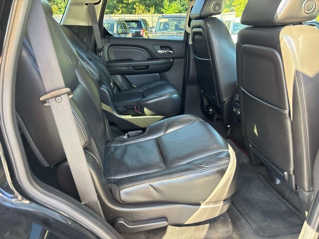 Cadillac Escalade  2008