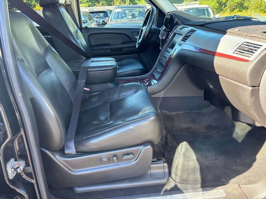 Cadillac Escalade  2008