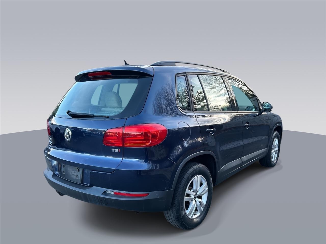 Volkswagen Tiguan  2016